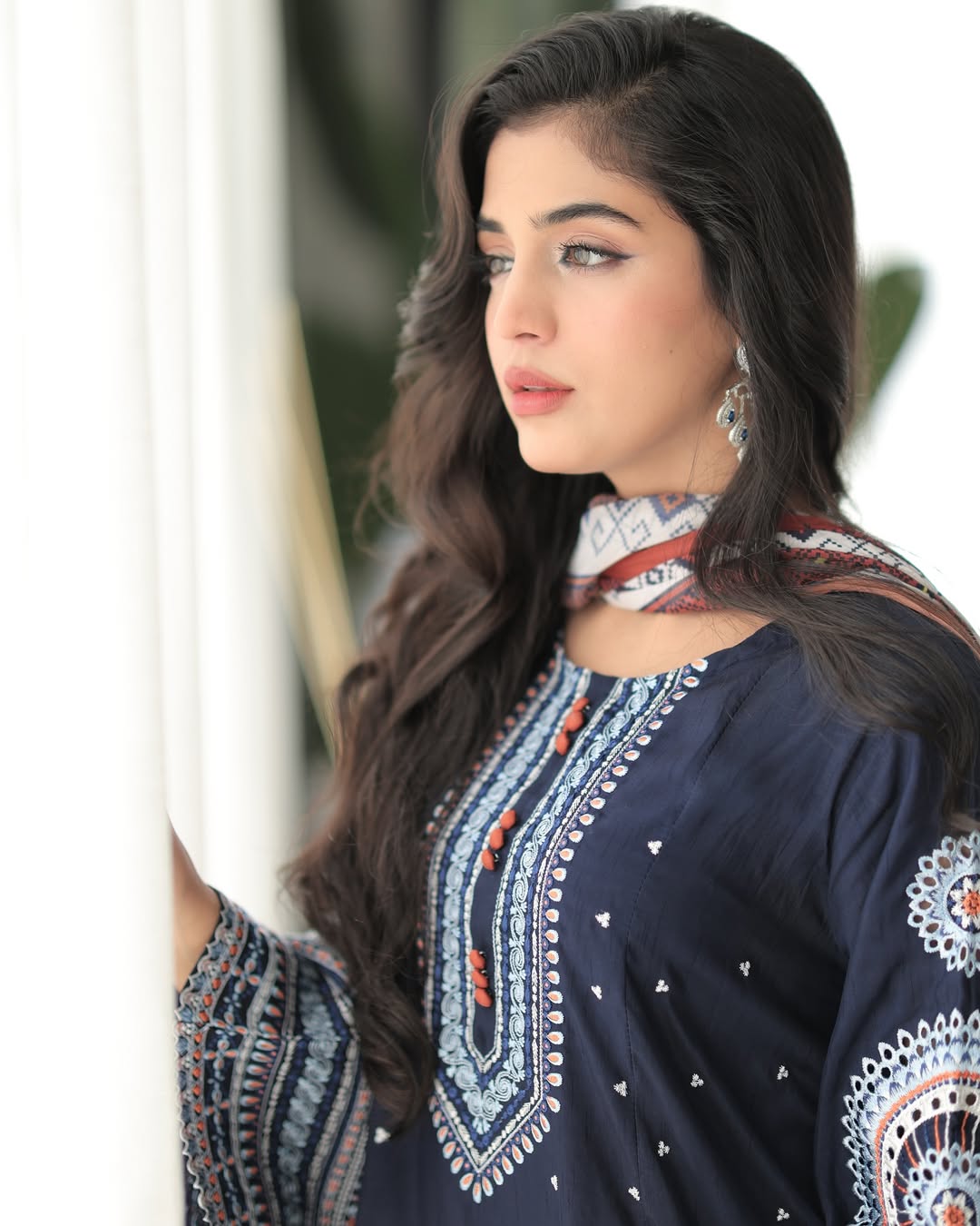 Rangreza – Heavy Embroidered 3-Piece Suit (Stitched)