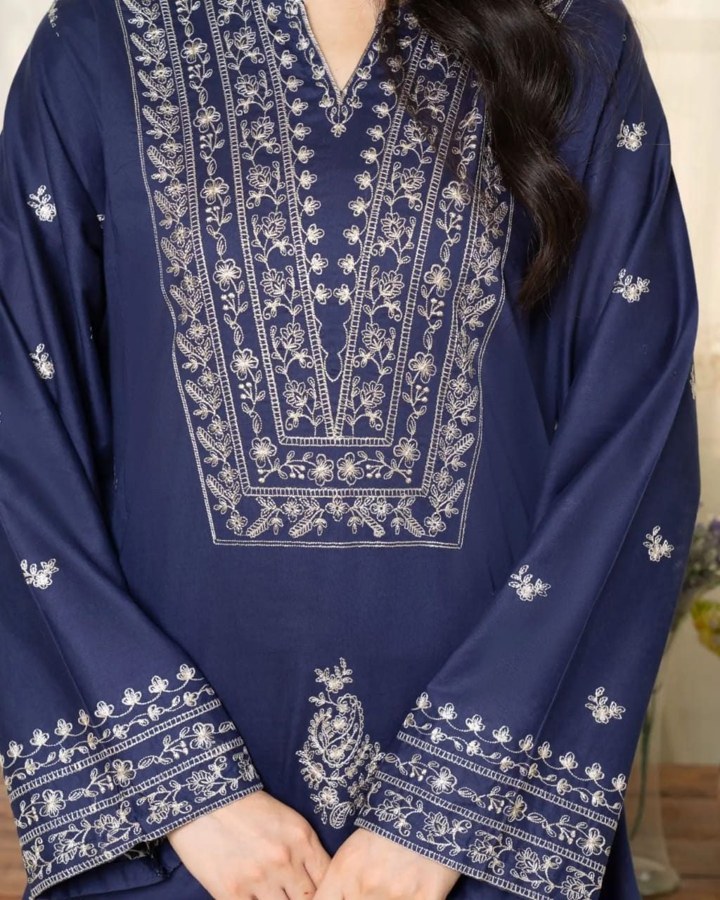 Dezal Embroidery 2pc Long Length NAFEES LIBAS