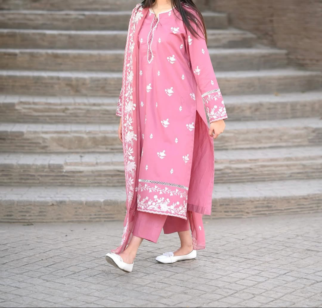 *NAZNEEN EMBROIDERY 3PC*