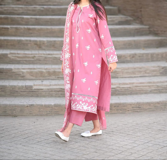 *NAZNEEN EMBROIDERY 3PC*