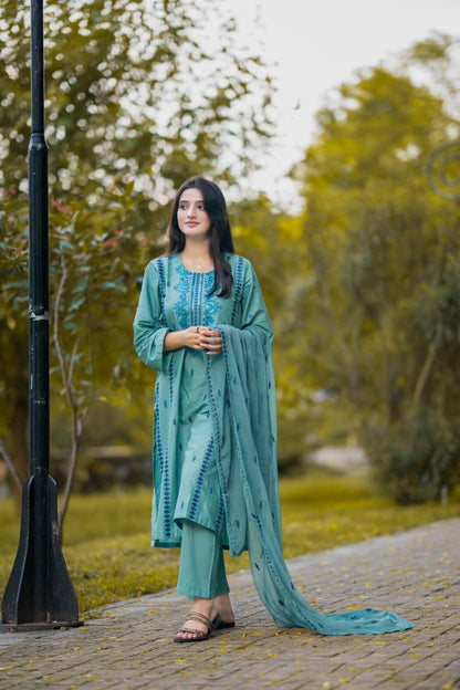 Zeenat  Lawn 3pc Embridery