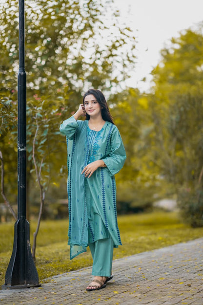 Zeenat  Lawn 3pc Embridery