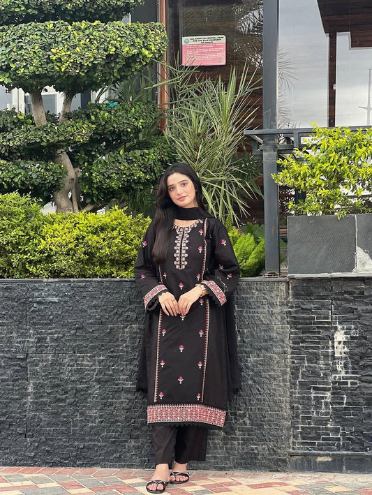 ANIKA EMBROIDERY 3PC
